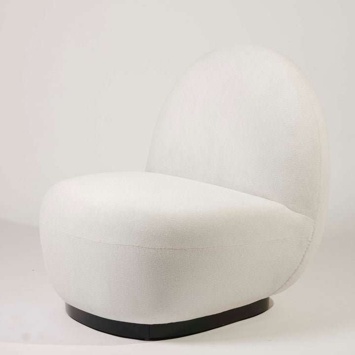 OVALUXE | Oval  Relaxing  Bouclé Chair